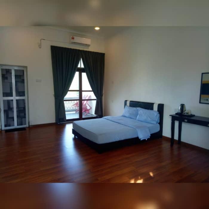 Andalus Beach Residence Marang Extérieur photo
